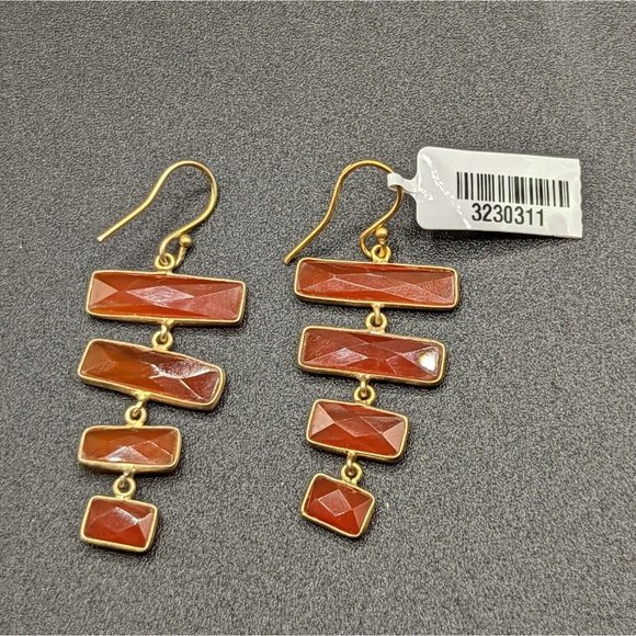 Faceted Orange Red Carnelian Gemstone Stone Dangle Gold Tone Hook Earrings - Picture 9 of 9